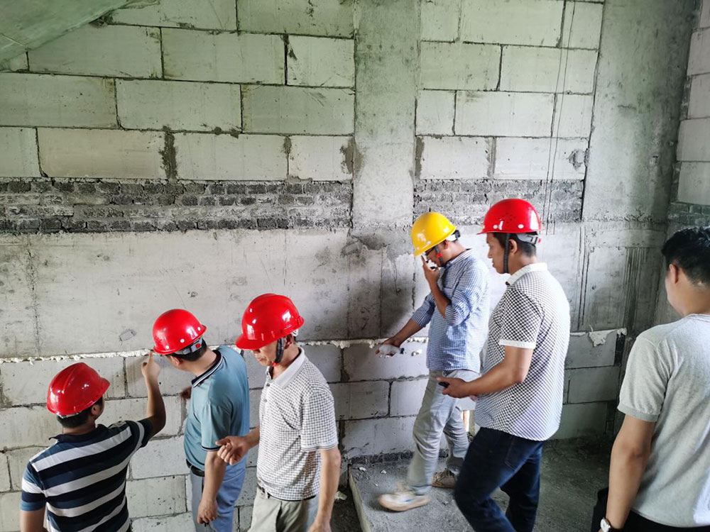 江南實驗小學2#教輔樓完成一、二層主體結(jié)構驗收