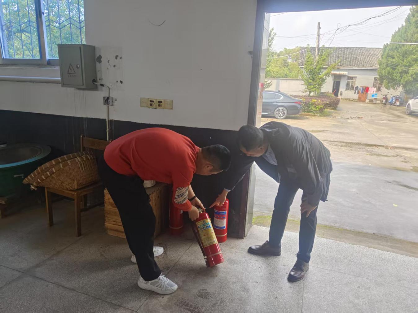 筑牢安全防線，護航春茶生產(chǎn)